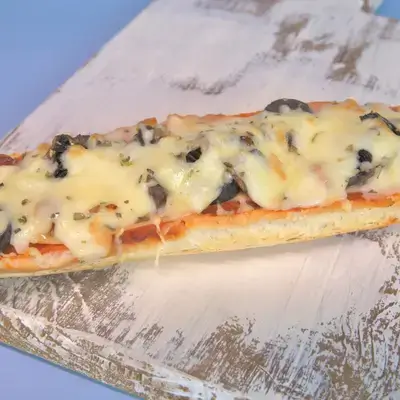 Pizza Baguette Smoked Turkey